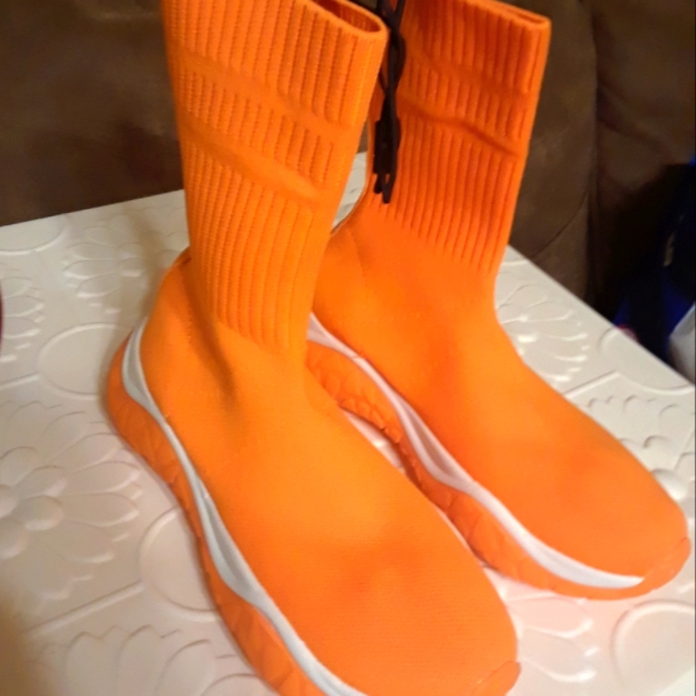 ZARA NEOPRENE BOOTS. New size  38.